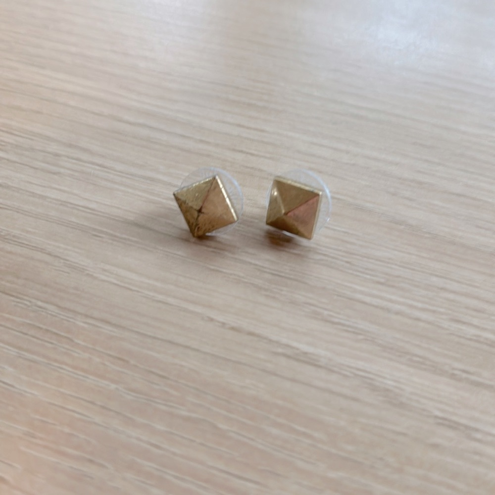 Stella and Dot Square Gold Tone Stud Earrings